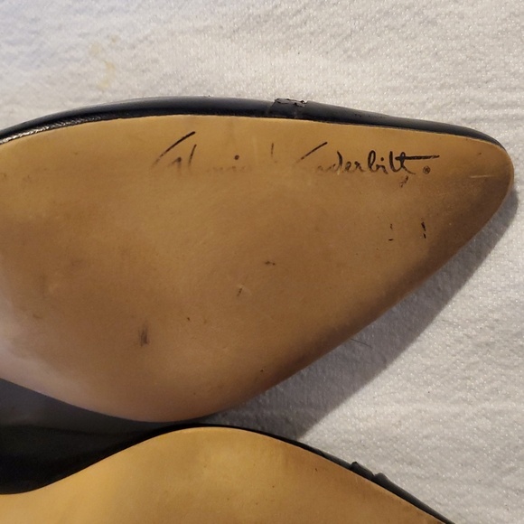 Gloria Vanderbilt Vintage Black Celebrate Sz. 8 Heels Classic Design - Picture 7 of 9